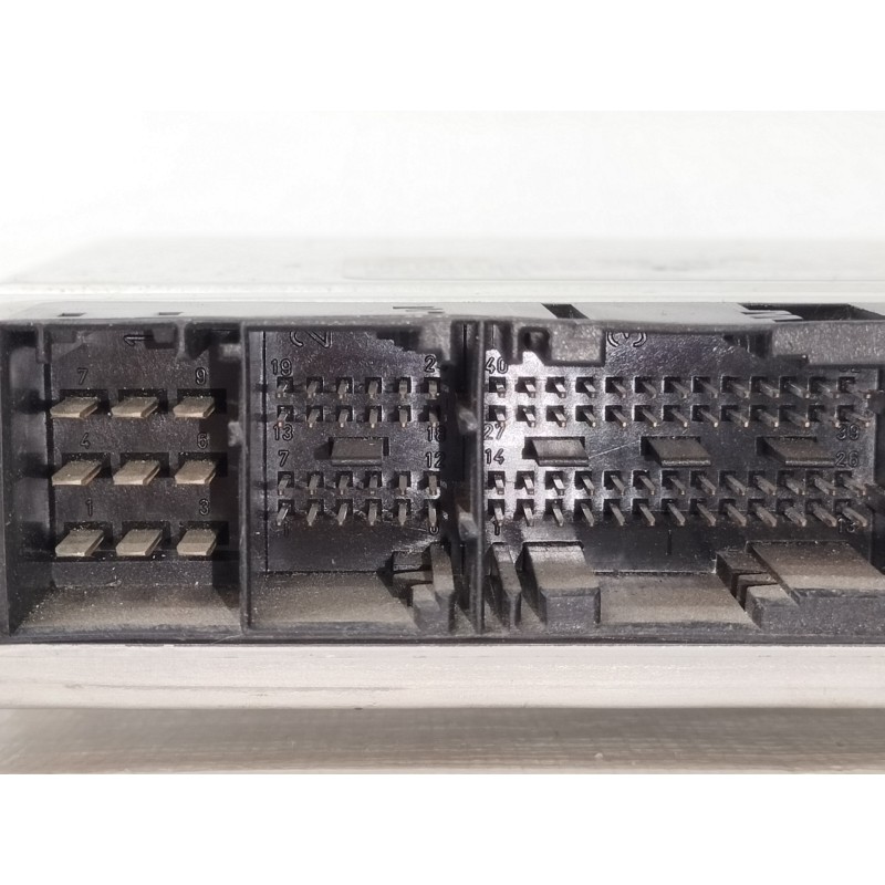 Recambio de centralita motor uce para audi a8 (d2) 2.5 tdi referencia OEM IAM 4D0907401D  