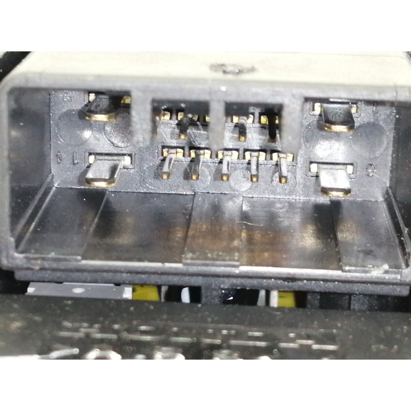 Recambio de mando elevalunas trasero izquierdo para honda cr-v (re) comfort referencia OEM IAM 83760SW  