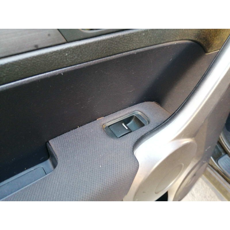 Recambio de mando elevalunas trasero izquierdo para honda cr-v (re) comfort referencia OEM IAM 83760SW  