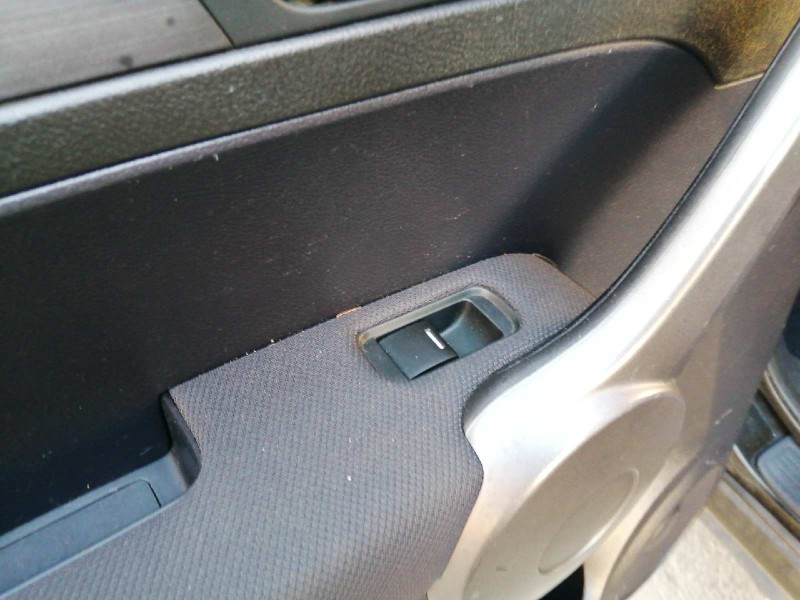 Recambio de mando elevalunas trasero izquierdo para honda cr-v (re) comfort referencia OEM IAM 83760SW  