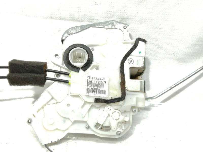 Recambio de cerradura puerta trasera derecha para honda cr-v (re) comfort referencia OEM IAM 72611  