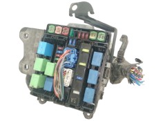 Recambio de caja reles / fusibles para suzuki grand vitara jb (jt) 1.9 ddis turbodiesel referencia OEM IAM   
