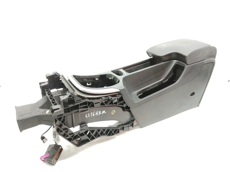 Recambio de apoyabrazos central para opel insignia sports tourer sport referencia OEM IAM 524960853  