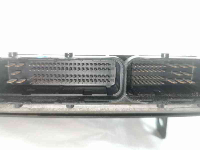 Recambio de centralita motor uce para chrysler voyager (rg) 2.5 crd se referencia OEM IAM 0281011064 P04727665AB 1039S01331
