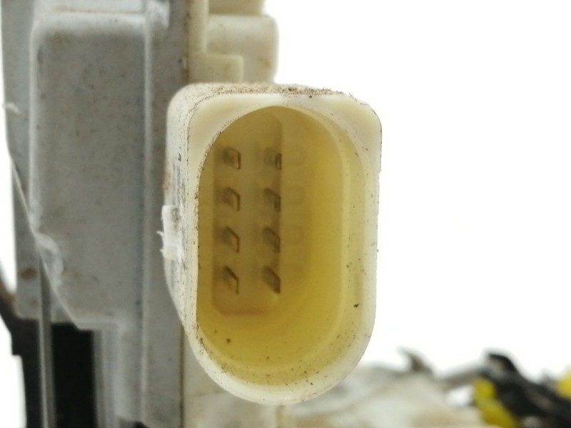 Recambio de cerradura puerta trasera izquierda para audi a4 berlina (8e) 2.0 tdi 16v (103kw) referencia OEM IAM 8E0839015A  