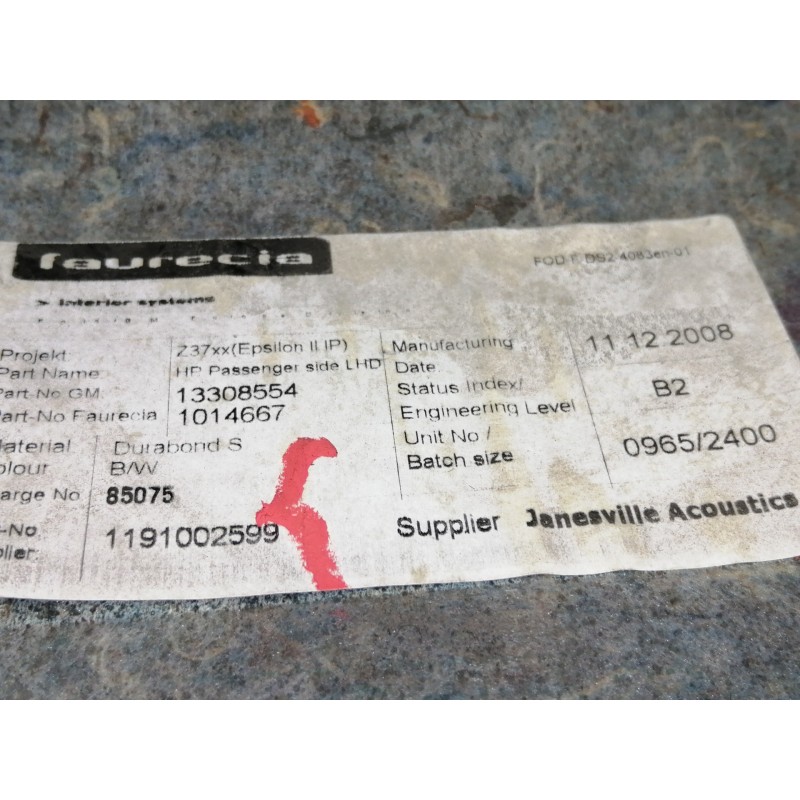 Recambio de guantera para opel insignia berlina cosmo referencia OEM IAM 13308554  