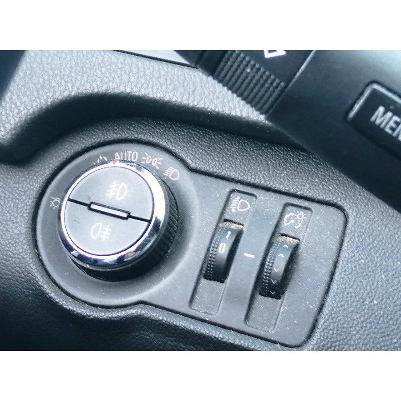 Recambio de mando luces para opel insignia berlina cosmo referencia OEM IAM 13268702  