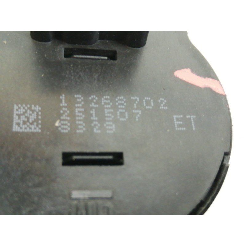 Recambio de mando luces para opel insignia berlina cosmo referencia OEM IAM 13268702  