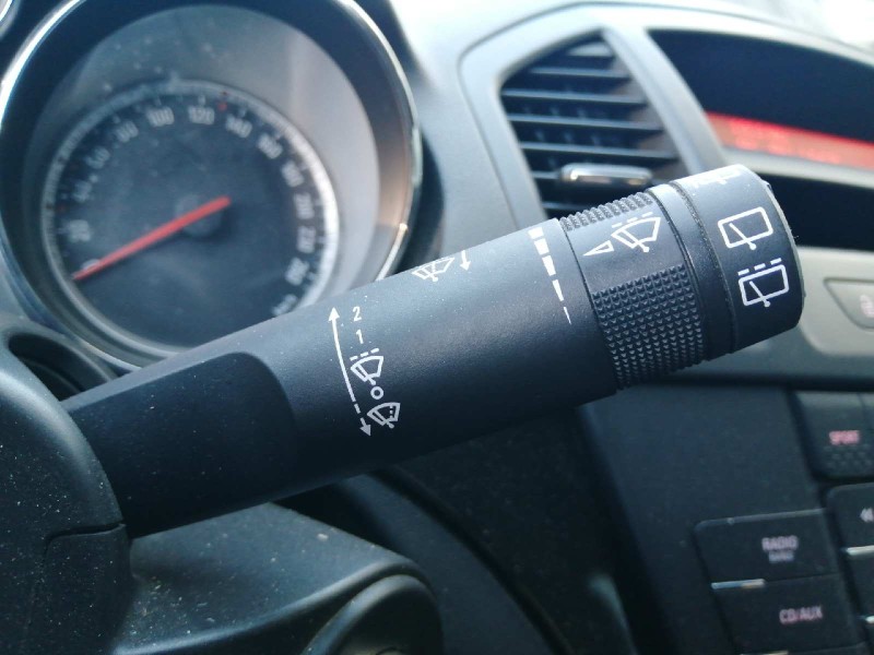 Recambio de mando limpia para opel insignia berlina cosmo referencia OEM IAM 13500693  