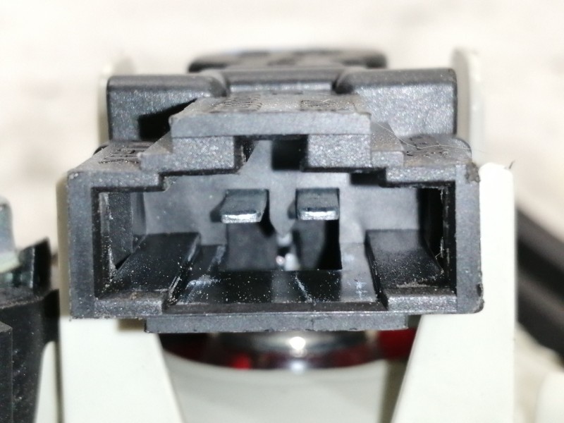 Recambio de piloto trasero izquierdo interior para audi a4 berlina (8e) 2.0 tdi 16v (103kw) referencia OEM IAM 96503801 8E594509