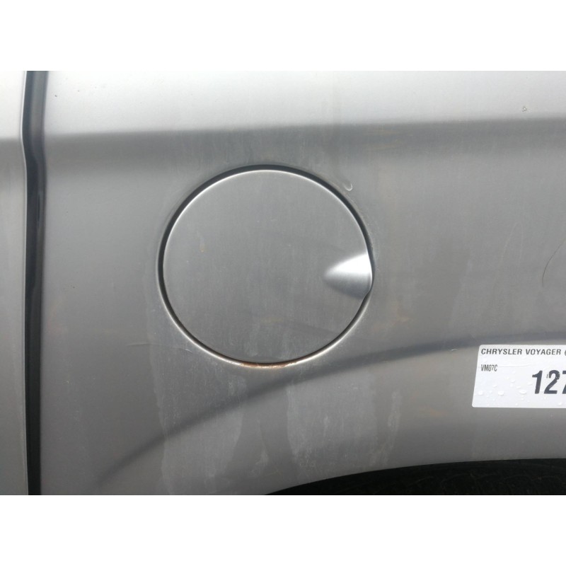 Recambio de tapa exterior combustible para chrysler voyager (rg) 2.5 crd se referencia OEM IAM 04860572AE  