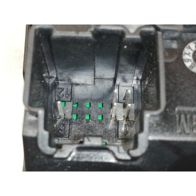 Recambio de mando elevalunas delantero derecho para opel insignia berlina cosmo referencia OEM IAM 13301886  