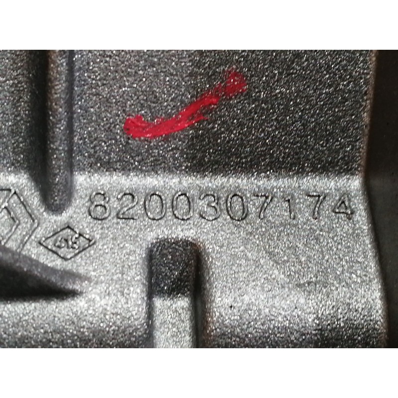 Recambio de bomba aceite para dacia sandero ambiance referencia OEM IAM 8200307174  