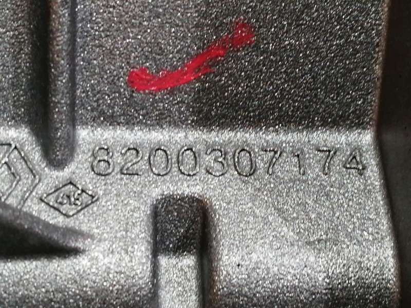 Recambio de bomba aceite para dacia sandero ambiance referencia OEM IAM 8200307174  