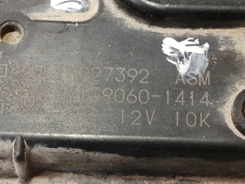 Recambio de motor limpia delantero para opel insignia berlina cosmo referencia OEM IAM 13227392  