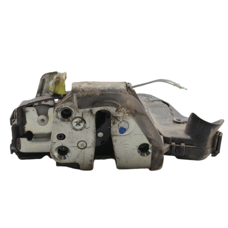 Recambio de cerradura puerta delantera izquierda para toyota auris active referencia OEM IAM A046693  