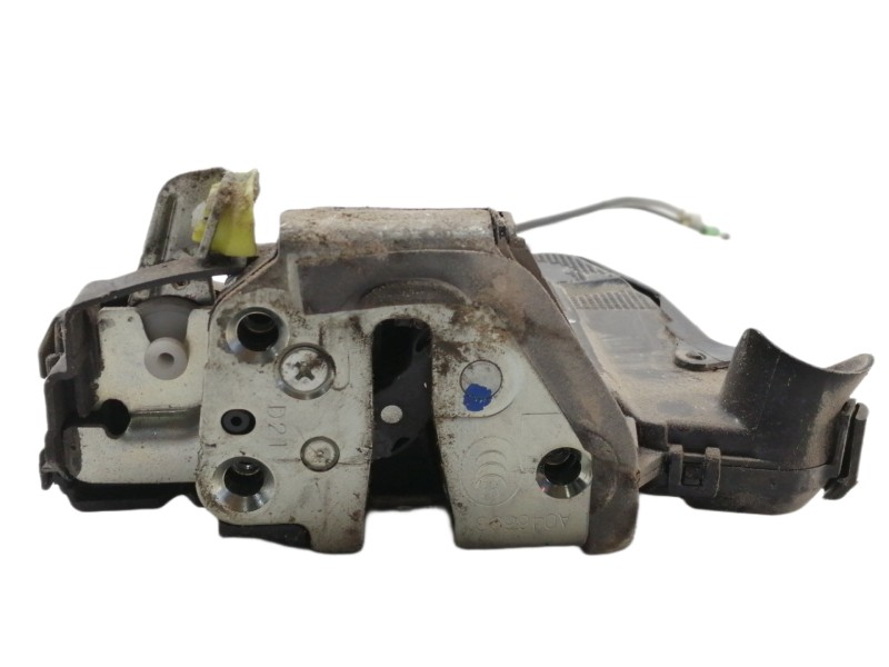 Recambio de cerradura puerta delantera izquierda para toyota auris active referencia OEM IAM A046693  