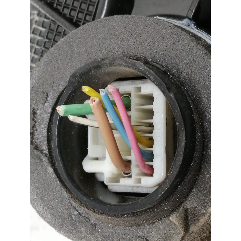 Recambio de cerradura puerta delantera izquierda para toyota auris active referencia OEM IAM A046693  