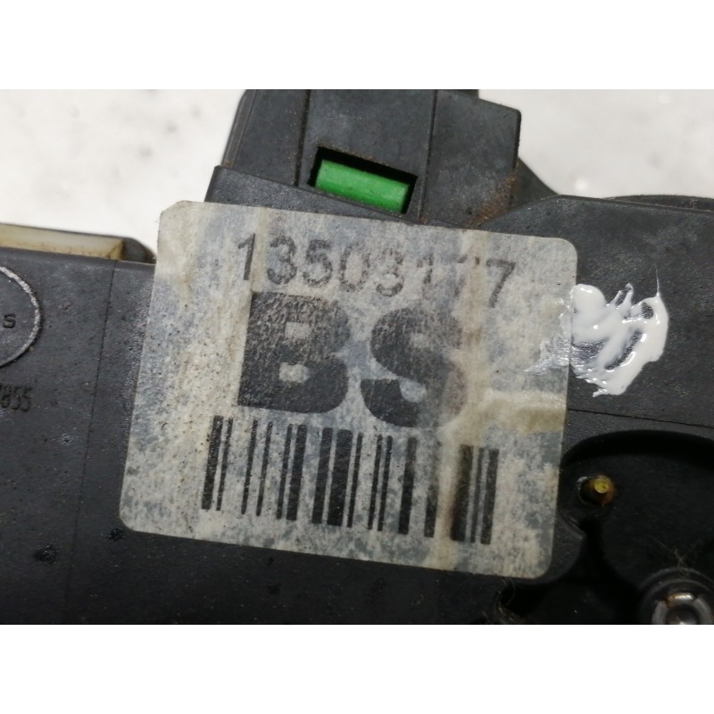 Recambio de cerradura puerta trasera izquierda para opel insignia berlina cosmo referencia OEM IAM 13503177  
