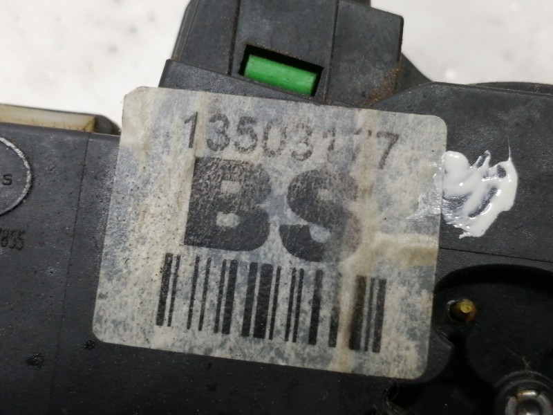 Recambio de cerradura puerta trasera izquierda para opel insignia berlina cosmo referencia OEM IAM 13503177  