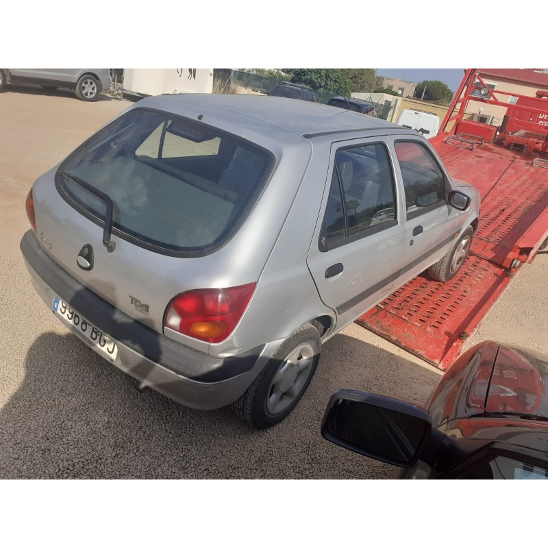 FORD FIESTA BERLINA (DX)