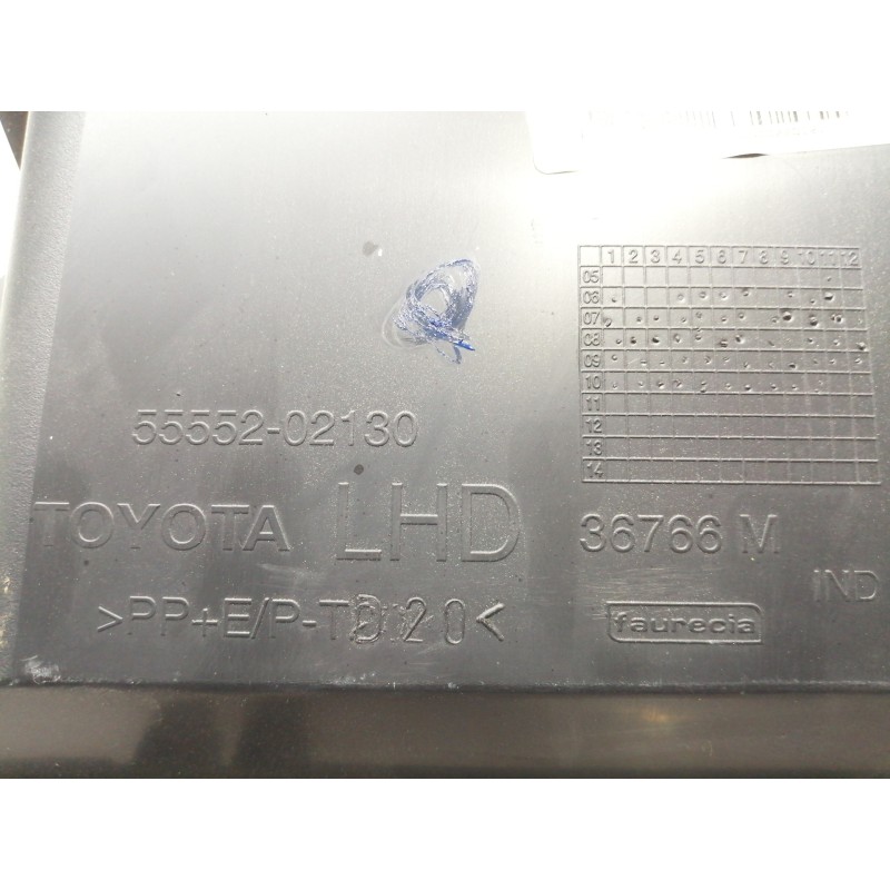 Recambio de guantera para toyota auris active referencia OEM IAM 5555202130  