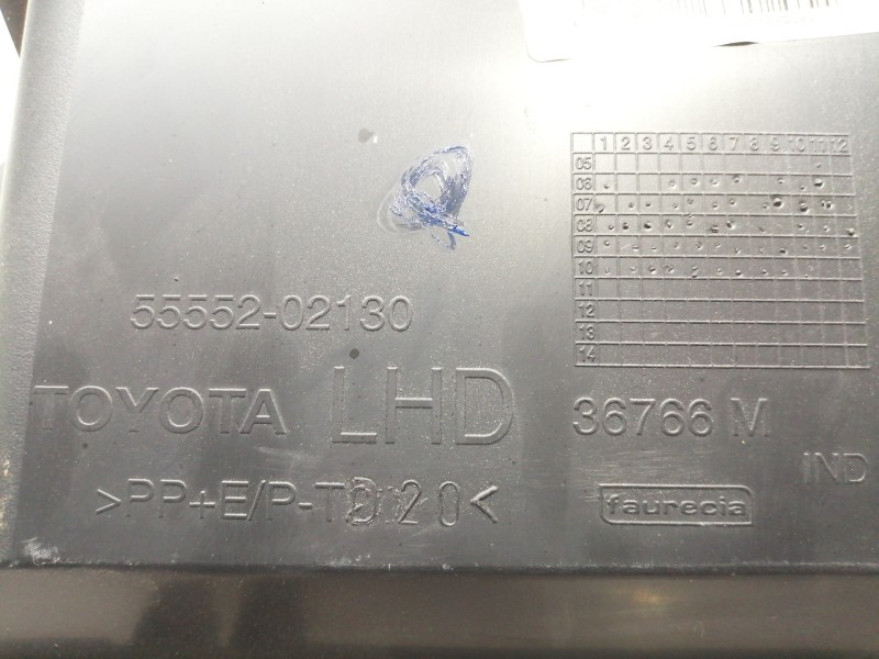 Recambio de guantera para toyota auris active referencia OEM IAM 5555202130  