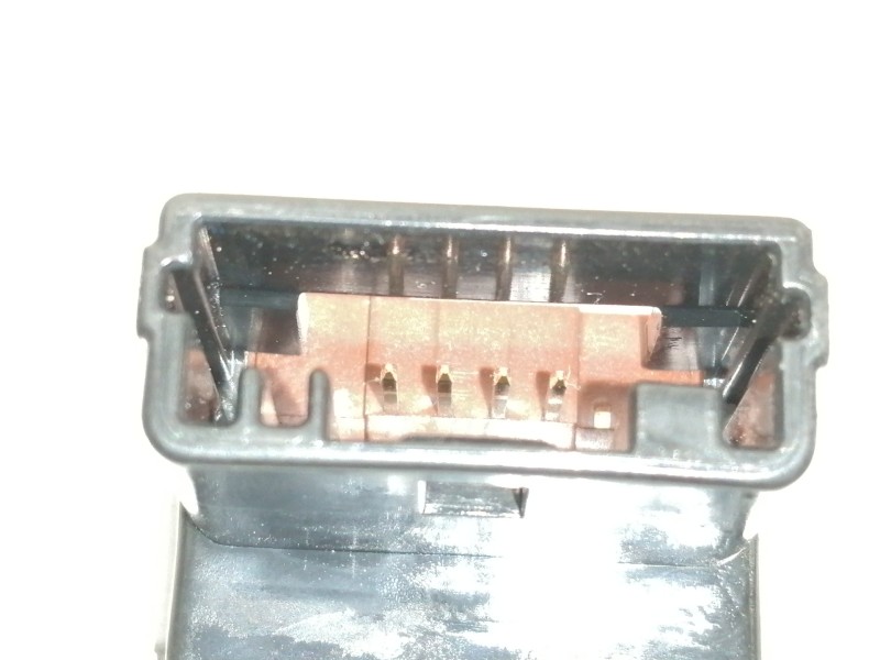 Recambio de interruptor para toyota auris active referencia OEM IAM 15C032  