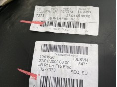 Recambio de guarnecido puerta trasera izquierda para opel insignia berlina cosmo referencia OEM IAM 13277373   2