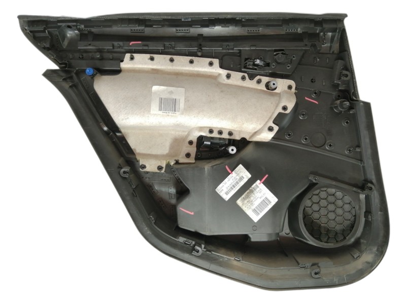 Recambio de guarnecido puerta trasera derecha para opel insignia berlina cosmo referencia OEM IAM 13277374  