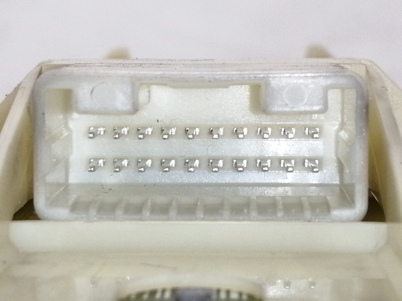 Recambio de mando elevalunas delantero izquierdo para toyota auris active referencia OEM IAM 7423202550  