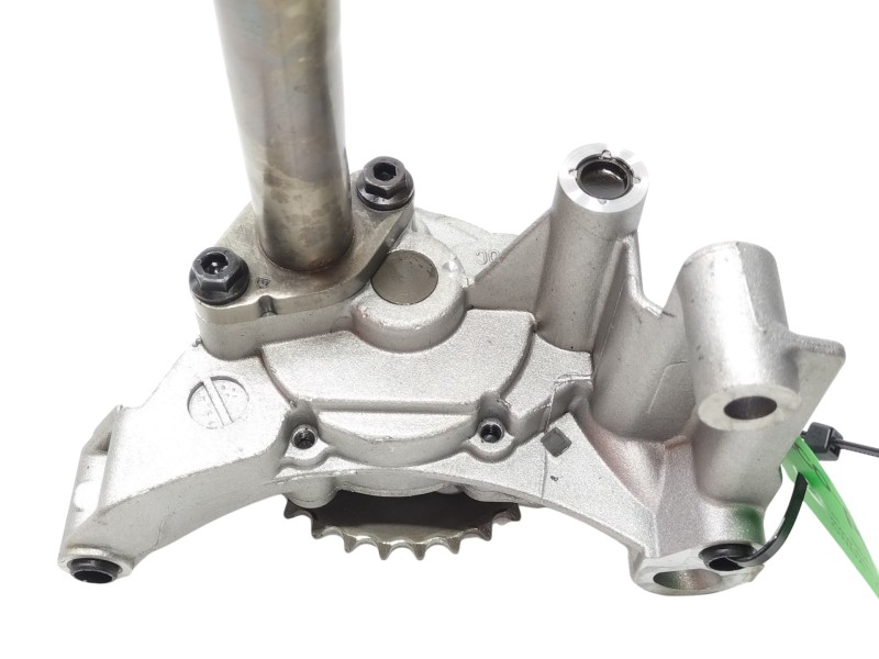 Recambio de bomba aceite para seat alhambra (7v9) stella referencia OEM IAM 06A115121  