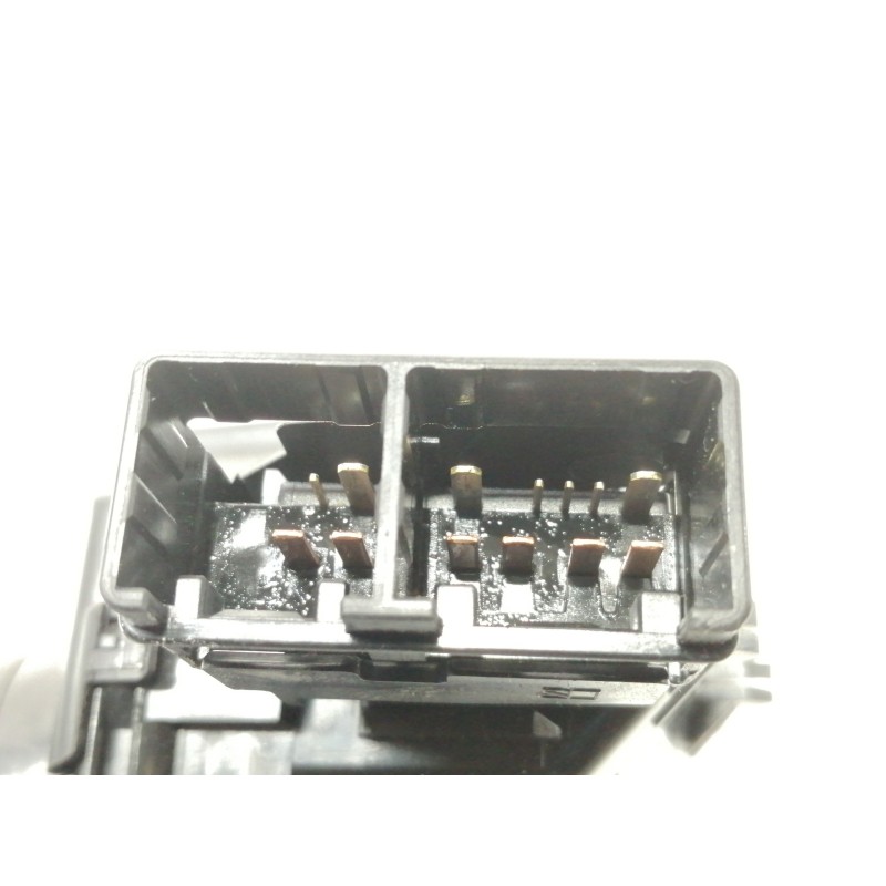 Recambio de mando limpia para toyota auris active referencia OEM IAM 17F003  