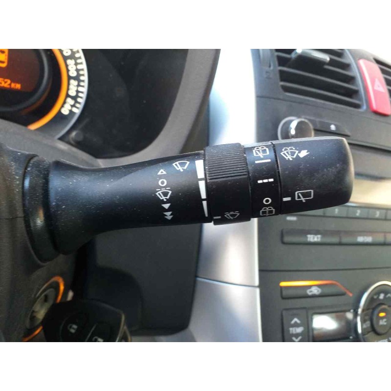 Recambio de mando limpia para toyota auris active referencia OEM IAM 17F003  