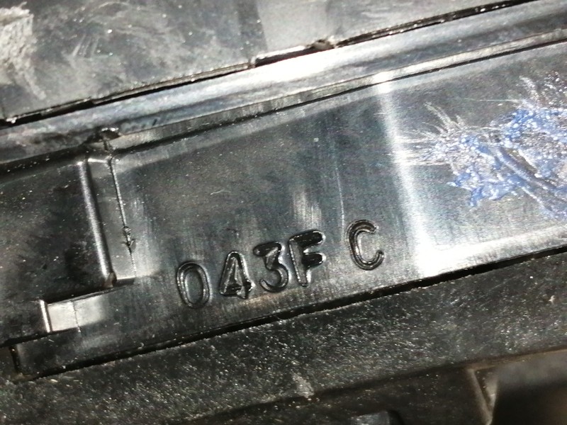 Recambio de mando volante para toyota auris active referencia OEM IAM 8425002160  