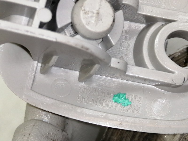 Recambio de parasol derecho para dacia sandero ambiance referencia OEM IAM 964006446R  