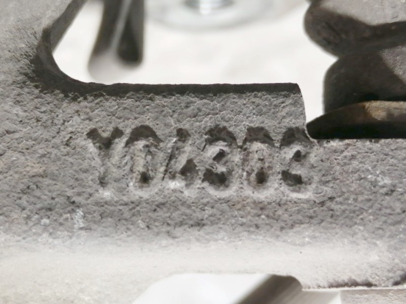 Recambio de pinza freno delantera derecha para toyota auris active referencia OEM IAM Y04303  