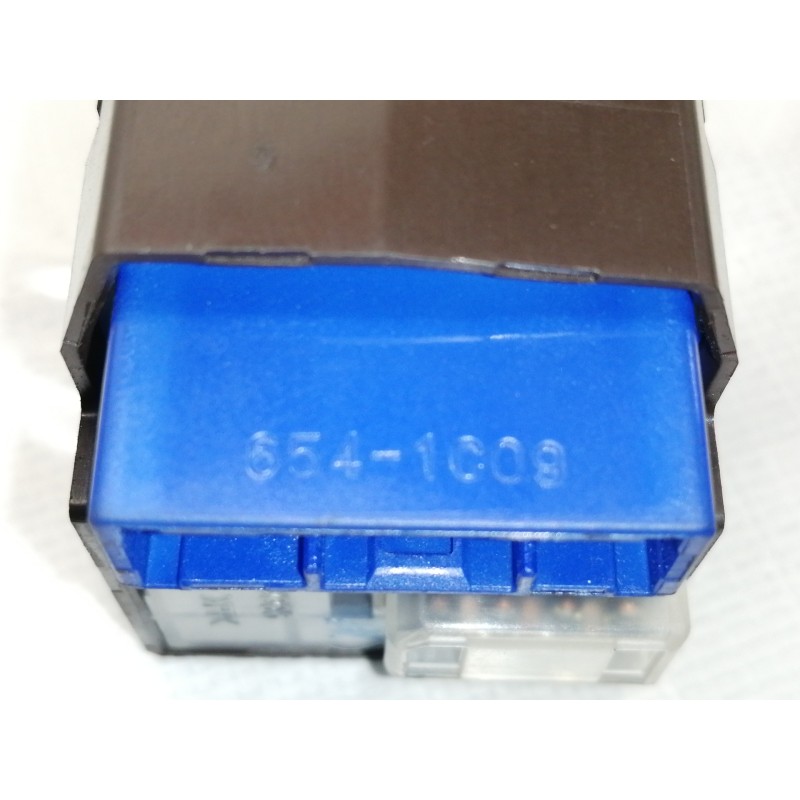 Recambio de mando retrovisor para toyota auris active referencia OEM IAM 183639  