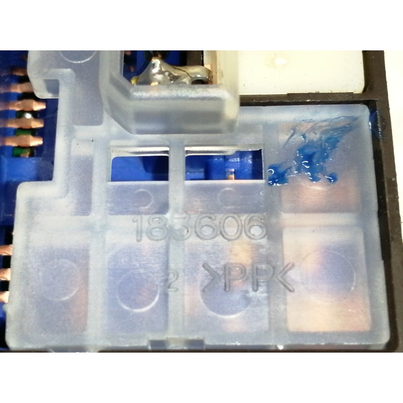 Recambio de mando retrovisor para toyota auris active referencia OEM IAM 183639  