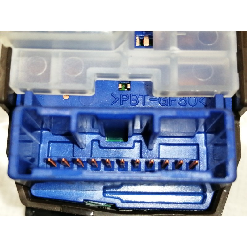 Recambio de mando retrovisor para toyota auris active referencia OEM IAM 183639  