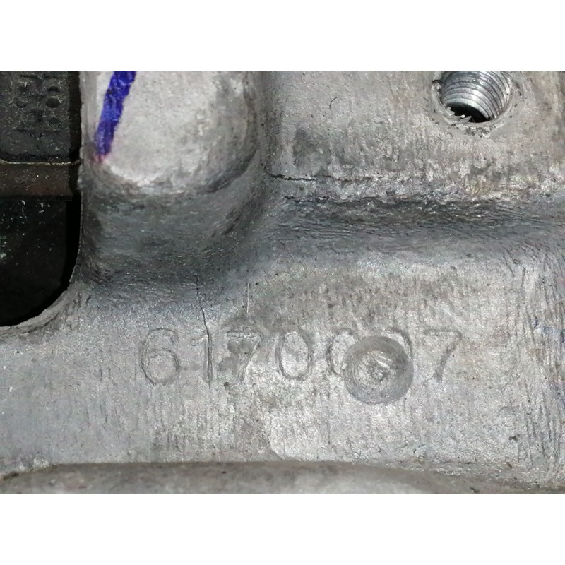 Recambio de volante para toyota auris active referencia OEM IAM 617007808  