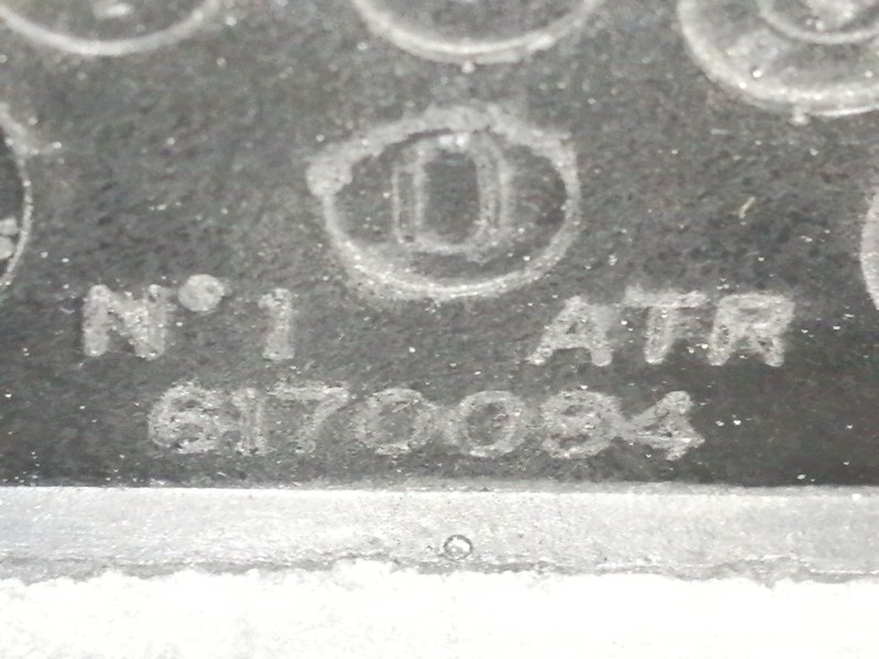 Recambio de volante para toyota auris active referencia OEM IAM 617007808  