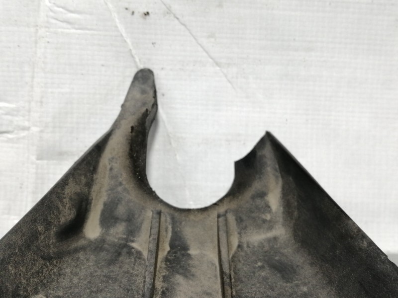 Recambio de tapa motor para skoda fabia (6y2/6y3) sport line referencia OEM IAM 038103925  