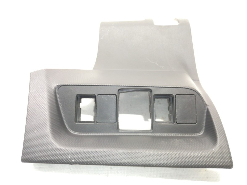 Recambio de moldura para toyota auris active referencia OEM IAM 5554502030  