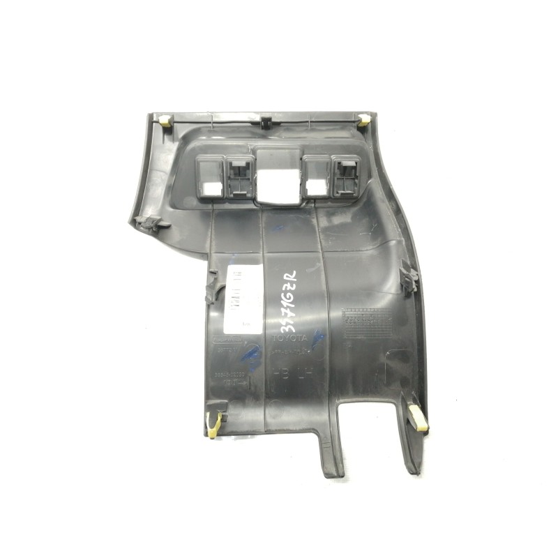Recambio de moldura para toyota auris active referencia OEM IAM 5554502030  