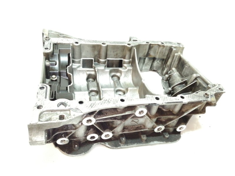 Recambio de carter para renault koleos dynamique pack2 referencia OEM IAM 8200672739  