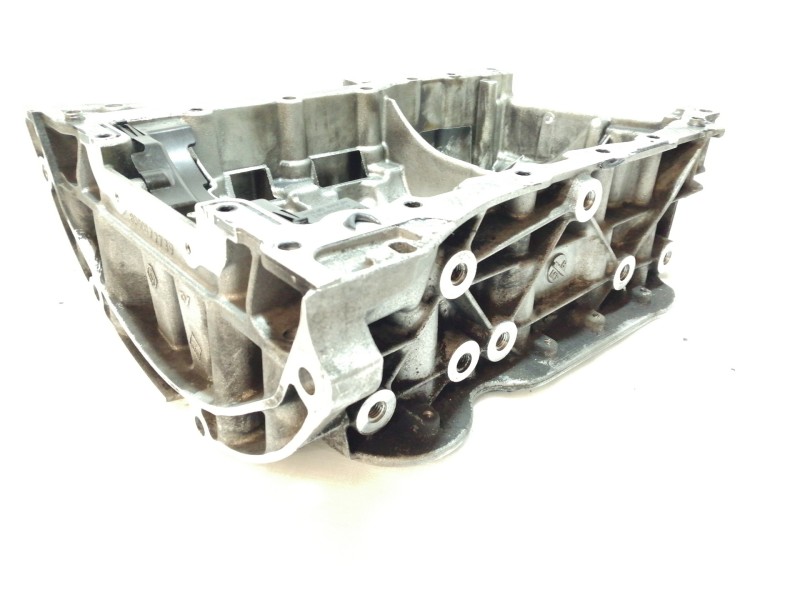 Recambio de carter para renault koleos dynamique pack2 referencia OEM IAM 8200672739  
