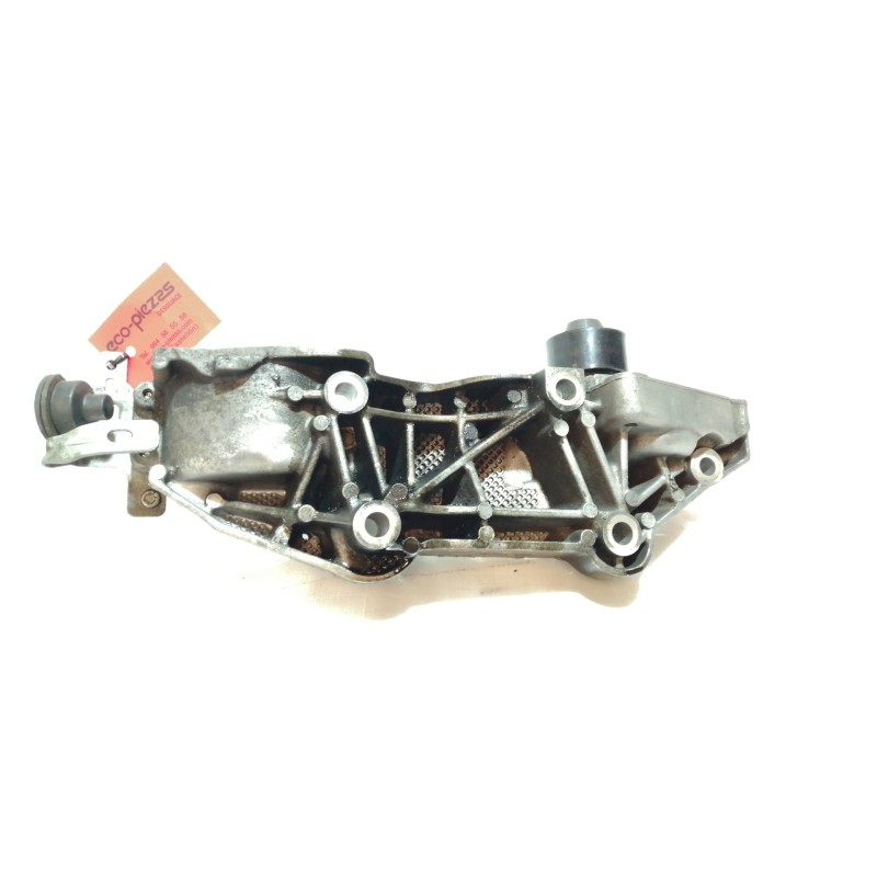 Recambio de soporte alternador para renault koleos dynamique pack2 referencia OEM IAM 8200527320  