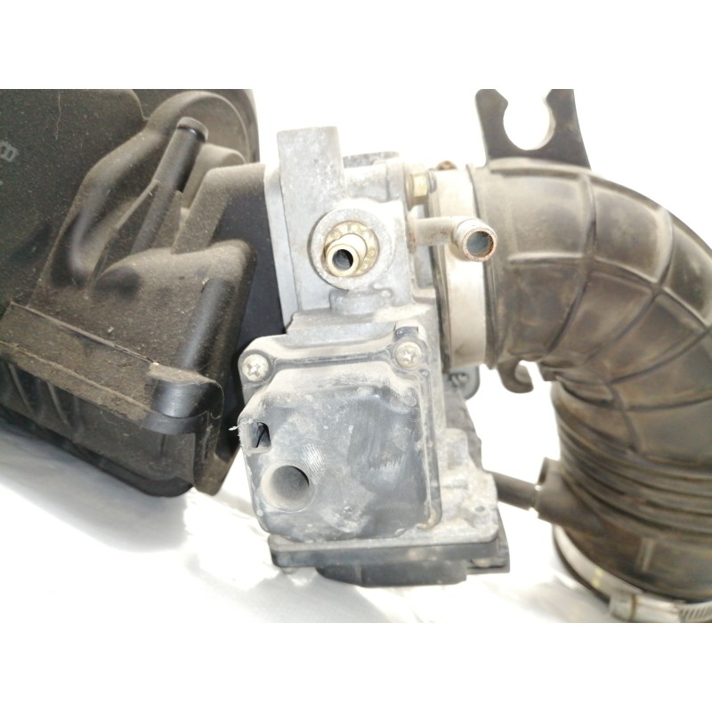 Recambio de colector admision para honda cr-v (rd8) es referencia OEM IAM 17100PNCJ0  