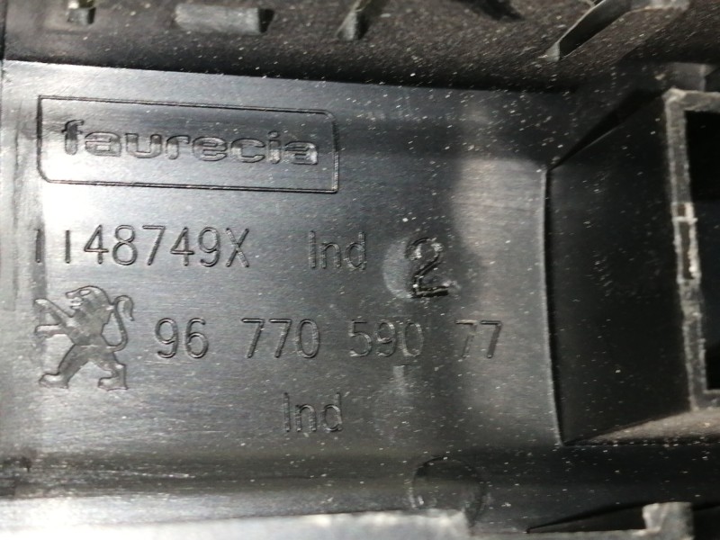 Recambio de interruptor para peugeot 2008 (--.2013) allure referencia OEM IAM 9677059077  